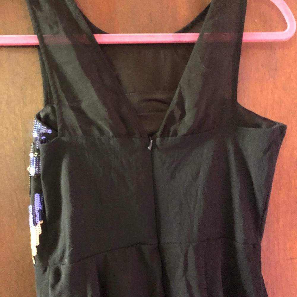 Dress - Picture 4 of 4
